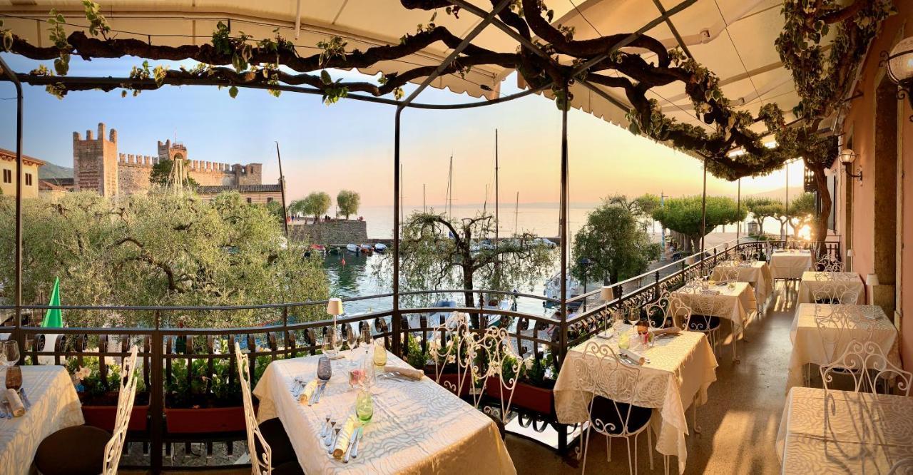 Albergo Gardesana Torri Del Benaco Buitenkant foto