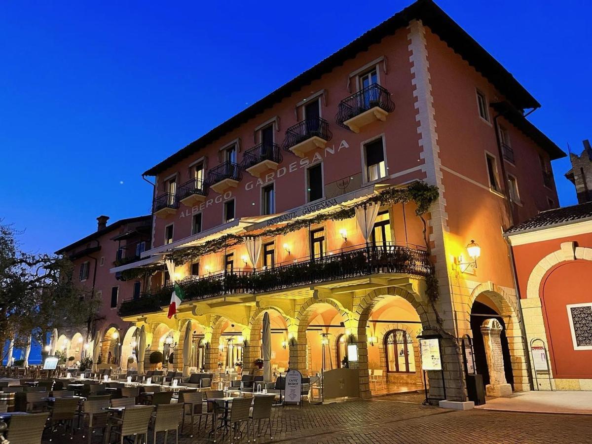 Albergo Gardesana Torri Del Benaco Buitenkant foto