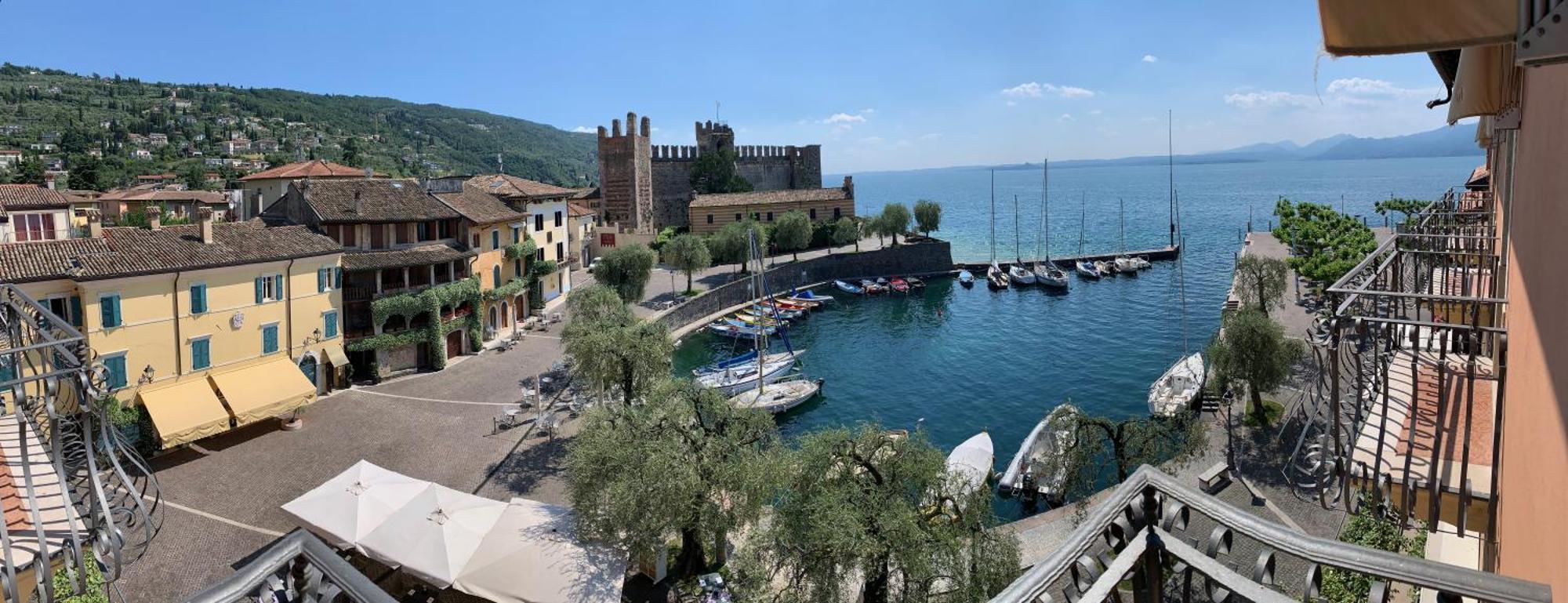 Albergo Gardesana Torri Del Benaco Buitenkant foto